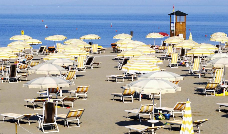 Hotel Principe Principina a Mare Exterior photo